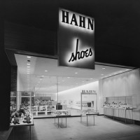 stoller Hahn Shoe Store, Ketchum