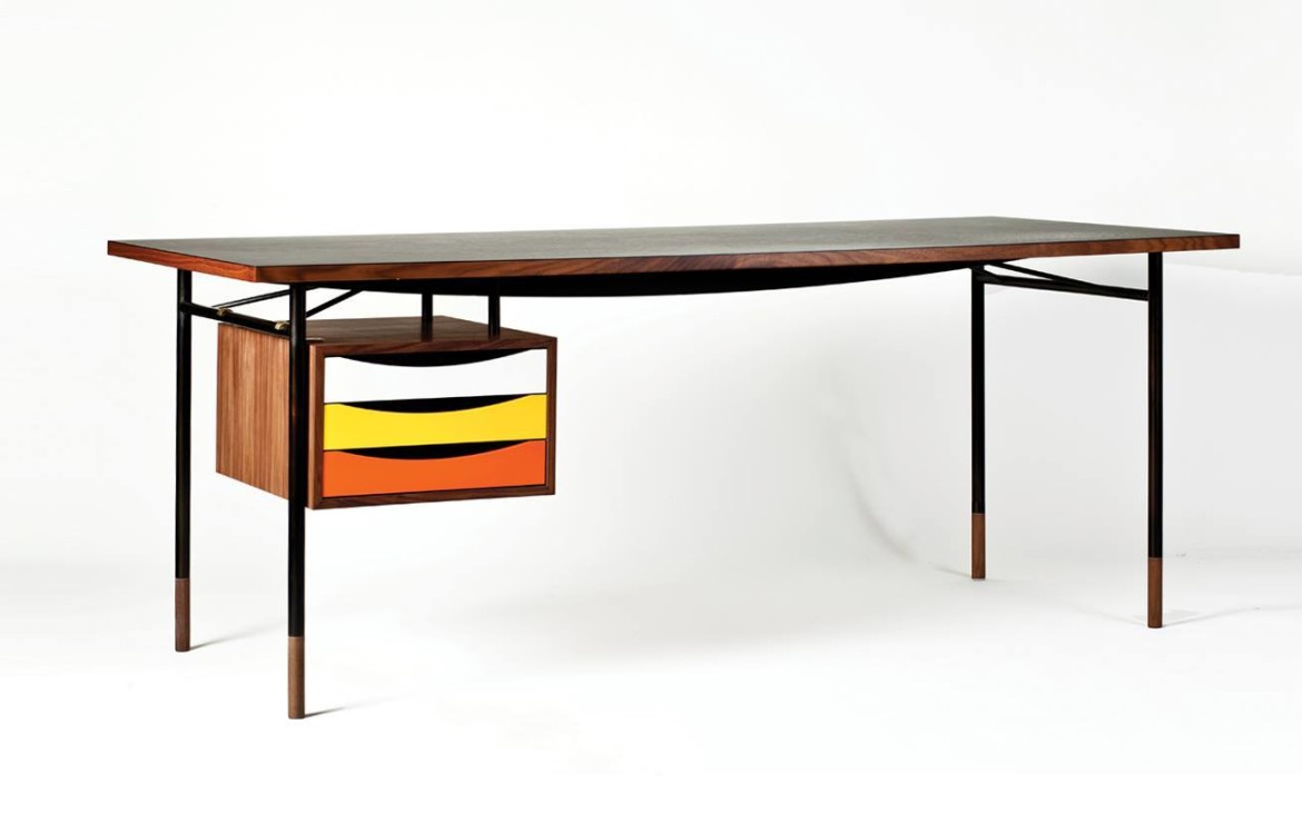 The Finn Juhl 'Nyhavn' table/desk with tray unit. First produced by Bovirke of Denamark in 1953. Photo: FinnJuhl.com