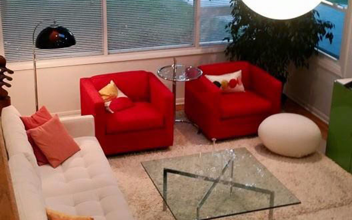 DC Hillier mcm facebook best of the week florence knoll club chair sofa