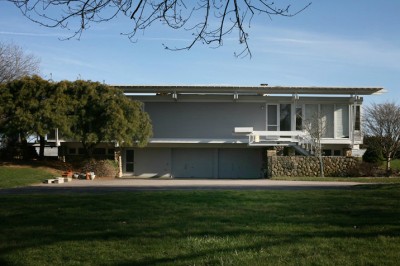 abandoned mid century modern house architecture ruins