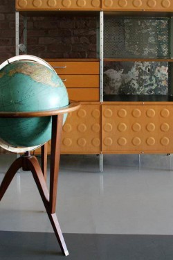 charles ray eames herman miller storage unit ESU vitra