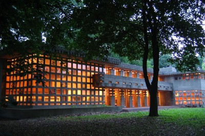 abandoned mid century modern house architecture ruins
