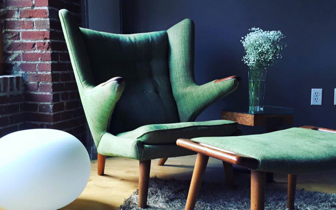 Here’s a corner to melt into. Justin Scarbrough posted this lovely image of his ‘AP 19’ chair – the Papa Chair – designed by Hans Wegner and first produced by A.P. Stolen of Denmark in 1950. There is just something about this image. The deep color of the wall, the green of the chair that hovers somewhere between viridian and kelly, and the nice touch of some baby’s breath in a vase on a perfect little table. A fabulous tableau that’s very appealing. Some people find the proportions of the Papa Chair a bit ungainly but in this light and at this angle you can easily see what Wegner was aiming for with this design – which is as I’ve already said – a place to curl up and melt into. Marvelous chair Justin and thanks for sharing. Click here for the original post.